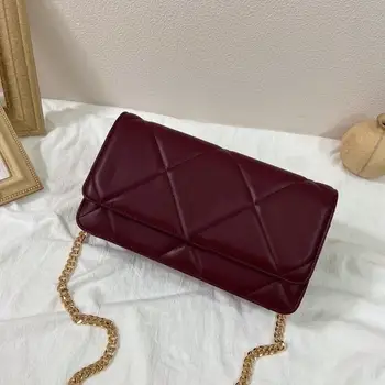 Women's leisure fashion ringer chain single shoulder bag, designer cross-body bag, global free transport
Women's leisure fashion ringer chain single shoulder bag, designer cross-body bag, global free transport