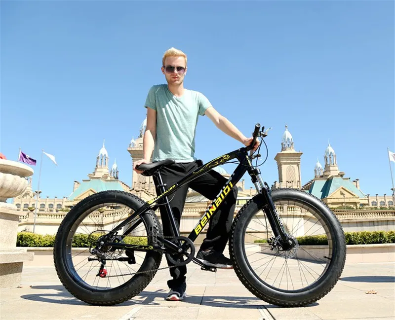Snowmobile 4.0 plus wide tire shock absorption mountain bike 26 inch double disc brake beach road vehicle