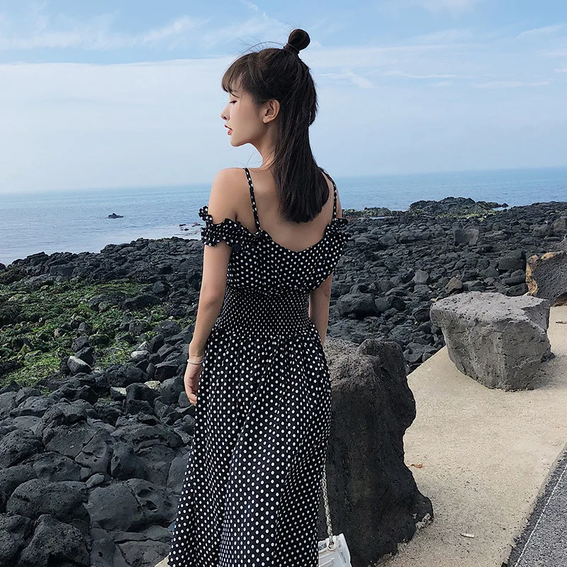 Polka Dot Dress Women's Summer New Style Waist Hugging Slim Fit Strapped Dress F5044
Polka Dot Dress Women's Summer New Style Waist Hugging Slim Fit Strapped Dress F5044