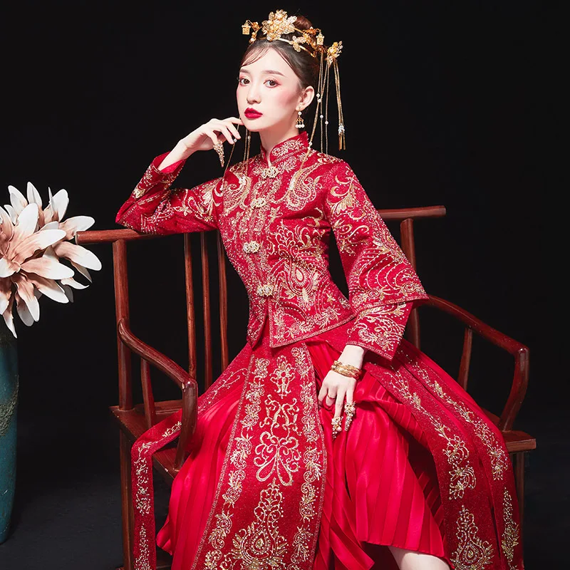 Фото Классическое Свадебное платье в китайском стиле Чонсам с вышивкой Сучжоу
