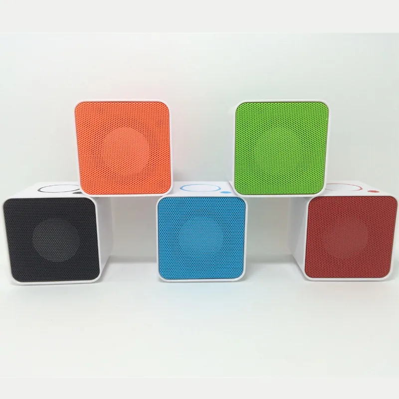 mini portable Wireless Loudspeaker pc AUX USB TF Card subwoofer bluetooth speaker soundbar sound bomb bluetoothes column F4026
mini portable Wireless Loudspeaker pc AUX USB TF Card subwoofer bluetooth speaker soundbar sound bomb bluetoothes column F4026