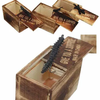 Novelty Prank Scare Spider Box Wooden Fool's Day Surprise Halloween Practical Joke Trick Play Scare Toy Gag Kids Funny Toy
Novelty Prank Scare Spider Box Wooden Fool's Day Surprise Halloween Practical Joke Trick Play Scare Toy Gag Kids Funny Toy