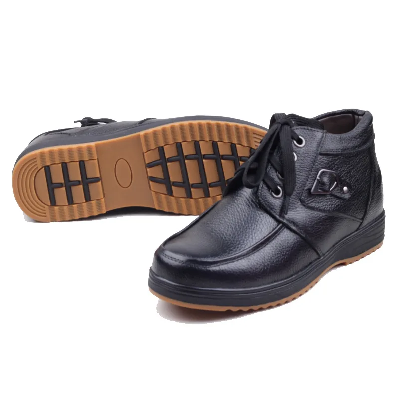 Middle-aged Cotton-padded Shoes Men's Shoes Dad Winter Warm Genuine Leather Large Size Short Boots Sheep Fur Snow Boots 
Middle-aged Cotton-padded Shoes Men's Shoes Dad Winter Warm Genuine Leather Large Size Short Boots Sheep Fur Snow Boots