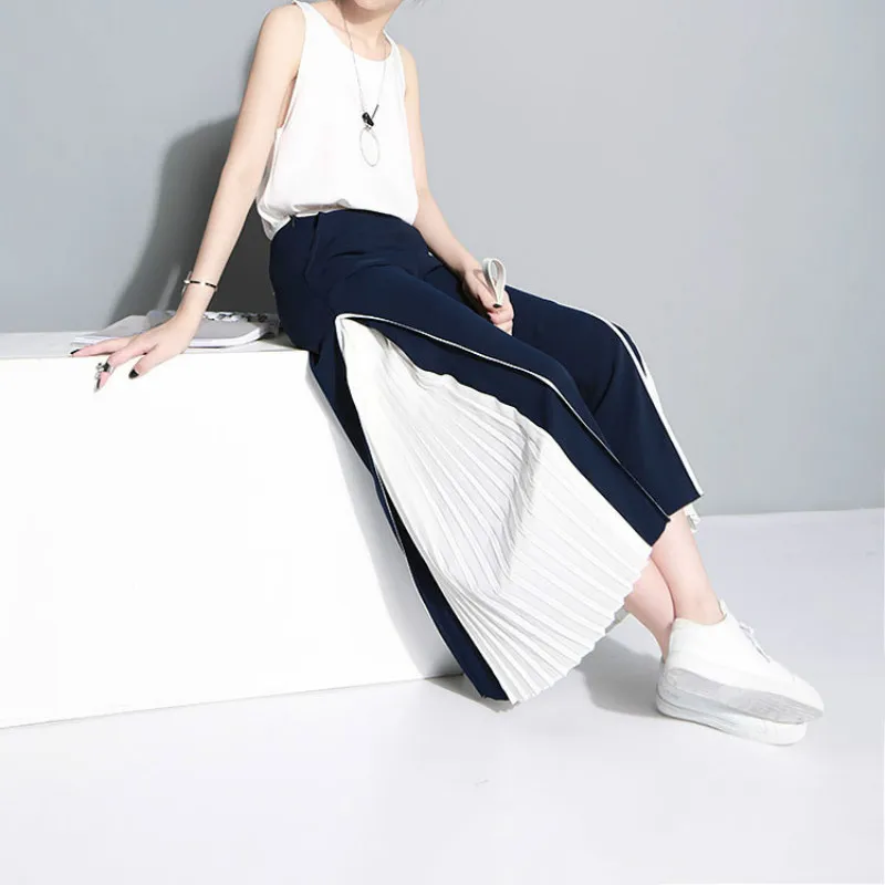 2020 New Street Style Stitching Pleated Design Chiffon Pants Capris Women Casual Wide Leg Pants Trousers
2020 New Street Style Stitching Pleated Design Chiffon Pants Capris Women Casual Wide Leg Pants Trousers