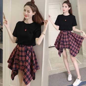 Spring and summer 2020 new net red suit skirt women's short sleeve T-shirt high waist irregular plaid skirt two piece set
Spring and summer 2020 new net red suit skirt women's short sleeve T-shirt high waist irregular plaid skirt two piece set