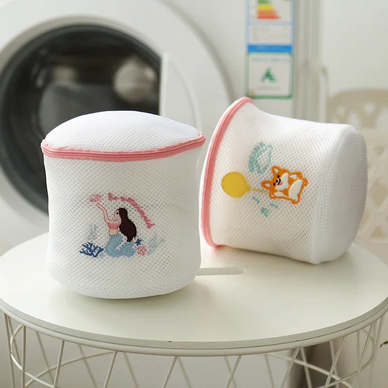 Clothing Bag for Wash Underwear WOMEN'S Bra Protective Laundry Bag in Underwear Laundry Protection Bags Wash Underwear Washing M
Clothing Bag for Wash Underwear WOMEN'S Bra Protective Laundry Bag in Underwear Laundry Protection Bags Wash Underwear Washing M