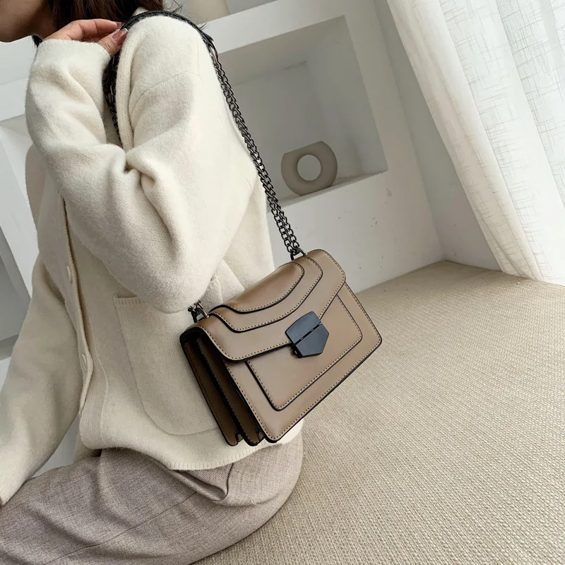 Bag Women's 2020 Spring New Style Network Reddish Black suo kou bao Versatile Chain Square Sling Bag Shoulder Bag Fashion Should
Bag Women's 2020 Spring New Style Network Reddish Black suo kou bao Versatile Chain Square Sling Bag Shoulder Bag Fashion Should