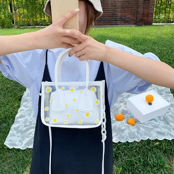 Splicing Crossbody Shoulder Bag Classic Texture Creative Design Chic Women Transparent Chain PU Leather Daisy Handbag
Splicing Crossbody Shoulder Bag Classic Texture Creative Design Chic Women Transparent Chain PU Leather Daisy Handbag