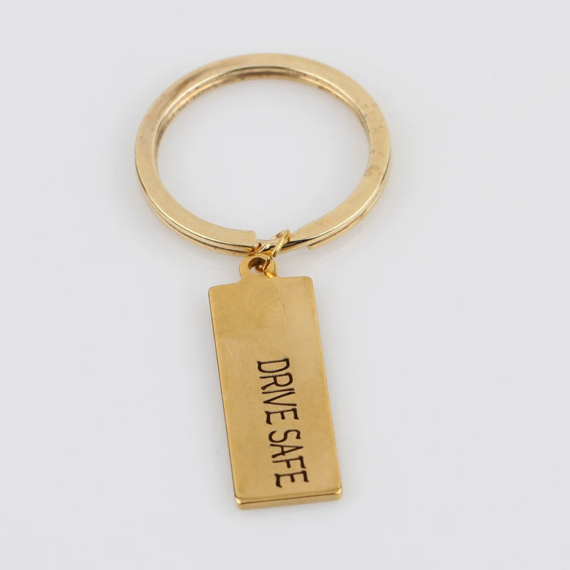 Fashion-Couple-Lovers-Family-Gifts-Keyring-Drive-Safe-Letter-Stainless-Steel-Key-Ring-Unisex-Car-Key (1)