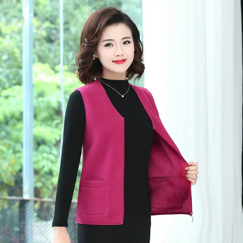 Autumn Winter Polar Fleece Vest Women Thermal Lightweight Soft Fleece Waistcoat Woman Gilet Sleeveless Jacket Black Red Green
Autumn Winter Polar Fleece Vest Women Thermal Lightweight Soft Fleece Waistcoat Woman Gilet Sleeveless Jacket Black Red Green