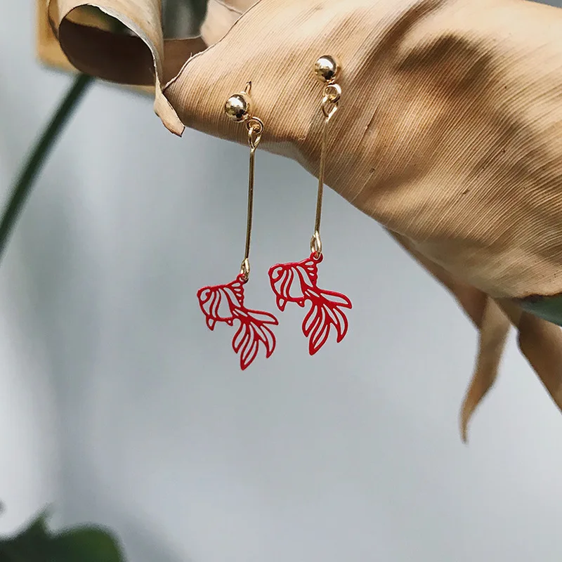 2019 Fashion Simple Hollow Goldfish Earrings for Women Festive Creative Earring Long Dangle Earrings Party Jewelry Girls Gifts
2019 Fashion Simple Hollow Goldfish Earrings for Women Festive Creative Earring Long Dangle Earrings Party Jewelry Girls Gifts
