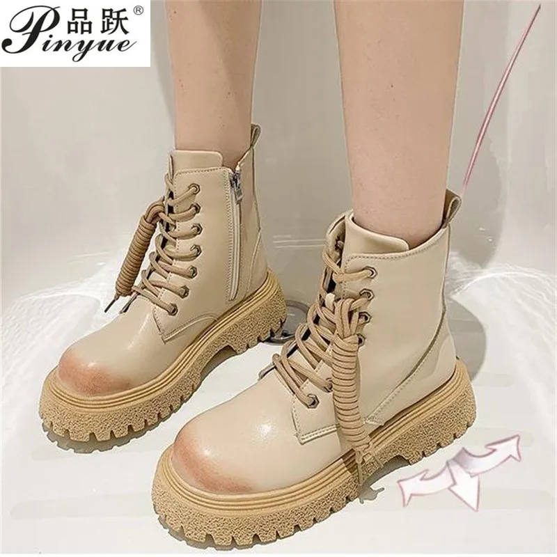 Ботильоны женские из искусственной кожи, на шнуровке, с круглым носком, модная мотоциклетная обувь на платформе, Осень-зима
Ботильоны женские из искусственной кожи, на шнуровке, с круглым носком, модная мотоциклетная обувь на платформе, Осень-зима