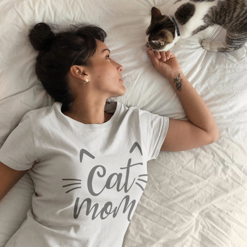 

Cat Mom 100%Cotton T-shirt Cute 90s Fur Mama Gift Tshirt Funny Women Short Sleeve Graphic Cat Lover Tee Shirt Top Drop Shipping