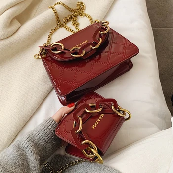 Mini Square Tote Crossbody bag 2020 Fashion New Quality Patent Leather Women's Designer Handbag Chain Shoulder Messenger Bag
Mini Square Tote Crossbody bag 2020 Fashion New Quality Patent Leather Women's Designer Handbag Chain Shoulder Messenger Bag