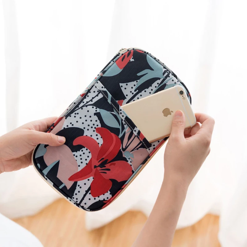 Basedidea Travel Passport Holder Bag Waterproof Credit Card Wallets Organizer Flower Print ID Card Holder Tote Bag
Basedidea Travel Passport Holder Bag Waterproof Credit Card Wallets Organizer Flower Print ID Card Holder Tote Bag