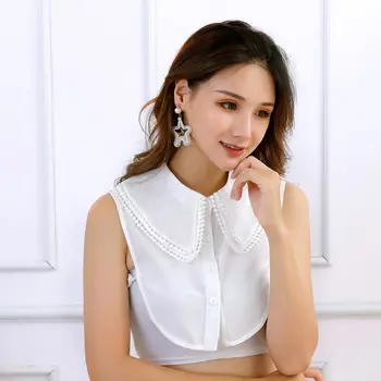 New Women Sweet Doll Fake Collar Layered Hollow Rhombus Lace Detachable Half-Shirt 
New Women Sweet Doll Fake Collar Layered Hollow Rhombus Lace Detachable Half-Shirt