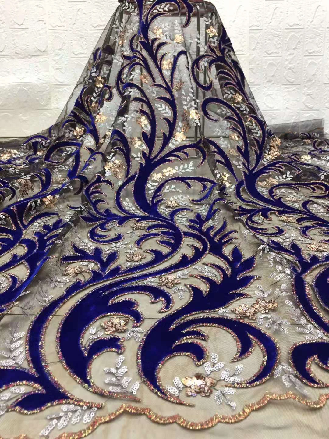 Sequined African Lace Fabric 2020 High Quality Lace French Nigerian Mesh Lace Fabric Wedding Dress FJ3587
Sequined African Lace Fabric 2020 High Quality Lace French Nigerian Mesh Lace Fabric Wedding Dress FJ3587