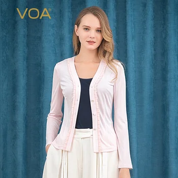 VOA light powder heavy 33mm double-sided silk knitted single-row button bump wood ear over-bounce long-sleeved shirt woman B9100
VOA light powder heavy 33mm double-sided silk knitted single-row button bump wood ear over-bounce long-sleeved shirt woman B9100