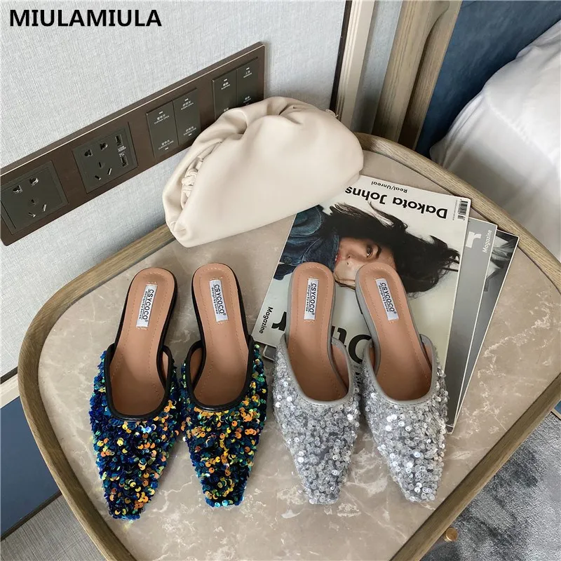 MIULAMIULA Brand Designers 2020 Spring New Fashion Luxury Sexy Bling Square Toe Flat Slippers Slip On Loafers Mules Flip Flops
MIULAMIULA Brand Designers 2020 Spring New Fashion Luxury Sexy Bling Square Toe Flat Slippers Slip On Loafers Mules Flip Flops