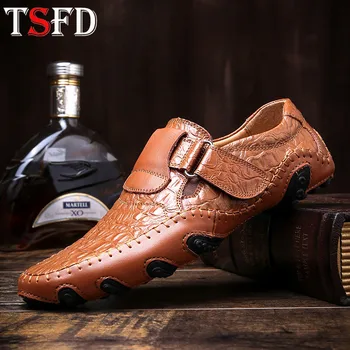 Comfortable Sneakers Man Shoes Leather Low Top Shoes Moccasins for Men Outdoor Plue Size Loafers Summer Simple Driving Shoes Y19
Comfortable Sneakers Man Shoes Leather Low Top Shoes Moccasins for Men Outdoor Plue Size Loafers Summer Simple Driving Shoes Y19