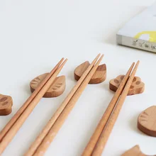 

Japanese Style Chopstick Rests Chopsticks Beech Wood Decorative Chop Sticks Holder Rack Spoon Fork Rest Kitchen Tools Tableware