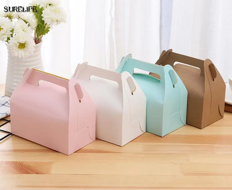 100pcs Kraft Paper Box With Handle Wedding Gift Box Muffin Packaging Party Birthday Dessert Baking Package Cookies Cupcake Box 
100pcs Kraft Paper Box With Handle Wedding Gift Box Muffin Packaging Party Birthday Dessert Baking Package Cookies Cupcake Box