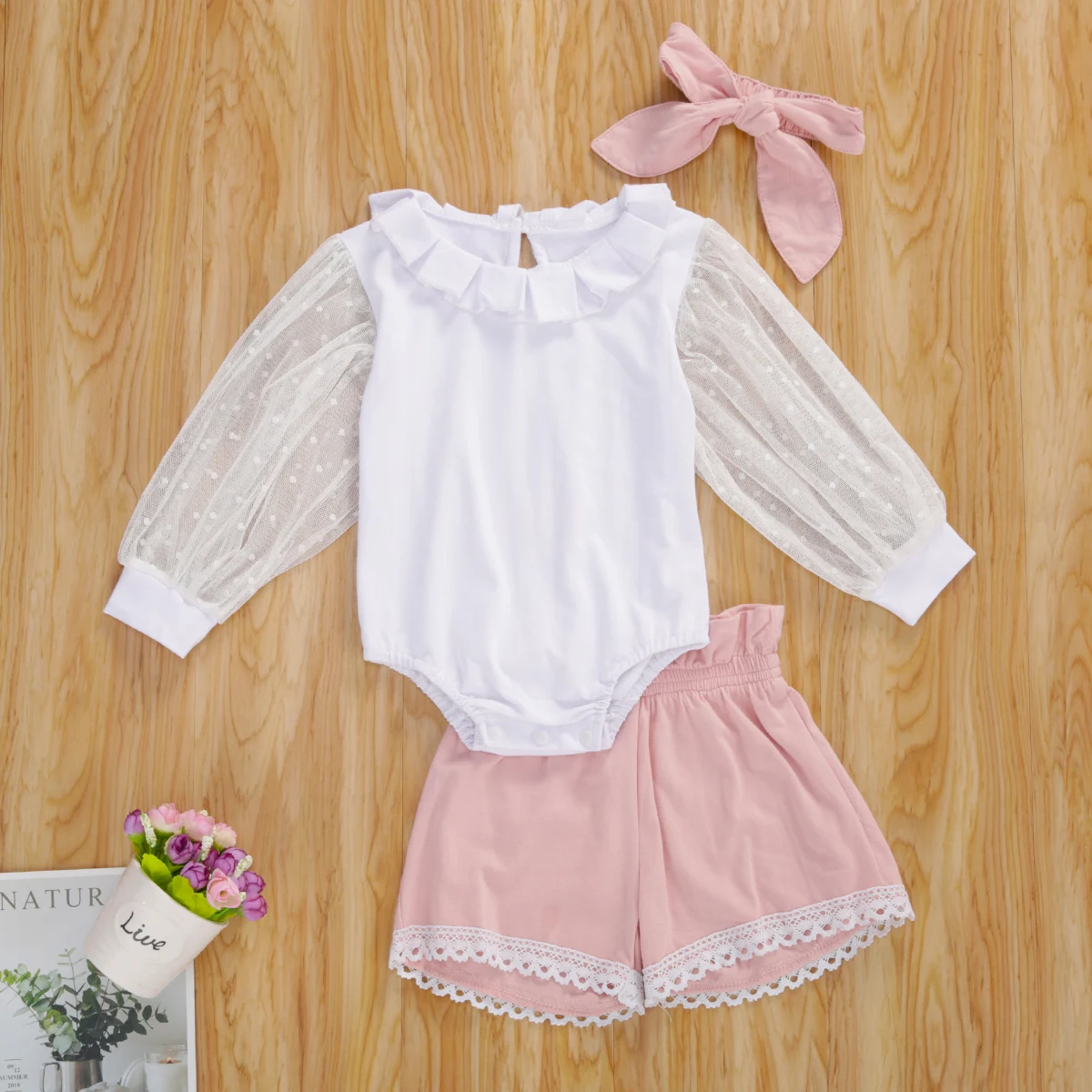 2PCS Infant Toddler Girl Clothes, Lace Long Sleeve Ruffle Romper Bodysuit + Elastic Waist Shorts Outfits
2PCS Infant Toddler Girl Clothes, Lace Long Sleeve Ruffle Romper Bodysuit + Elastic Waist Shorts Outfits