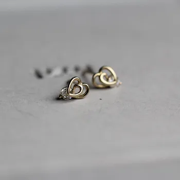CMajor 9K Solid Gold Earring Retro Fashion Personality Temperament Heart-shaped Minimal Simple Stud Earrings Gift for WomenKids
CMajor 9K Solid Gold Earring Retro Fashion Personality Temperament Heart-shaped Minimal Simple Stud Earrings Gift for WomenKids