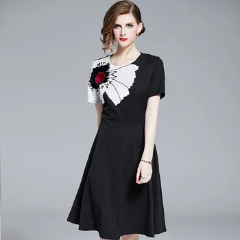 Summer 2019 O-neck Embroidery Collage Black White A-line Dress Fashion Casual Sexy Elegant Party Women Dinner Dress Plus Size
Summer 2019 O-neck Embroidery Collage Black White A-line Dress Fashion Casual Sexy Elegant Party Women Dinner Dress Plus Size