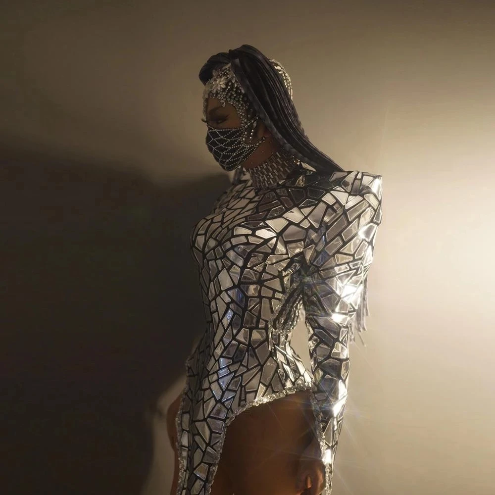 Silver Sequins Singer Dancer stage show dress sparkly nighclub women gogo party dance dresses Performance Reflective Costume
Silver Sequins Singer Dancer stage show dress sparkly nighclub women gogo party dance dresses Performance Reflective Costume