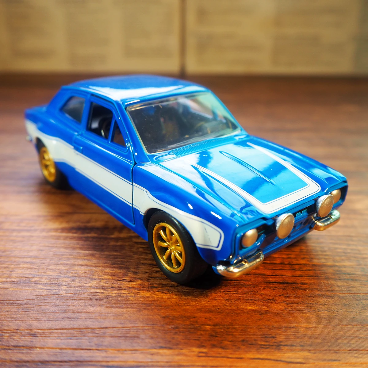 Rare 1/32 New Special Price Die-casting Metal Movie With American Vintage Car Model Furniture Display Collection
Rare 1/32 New Special Price Die-casting Metal Movie With American Vintage Car Model Furniture Display Collection