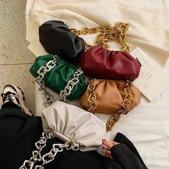 By H 2020 Newest Designer PU Green Pouch Bag Big Golden Chain Purse Cloud Shape Evening Clutch White Black Shoulder Bag
By H 2020 Newest Designer PU Green Pouch Bag Big Golden Chain Purse Cloud Shape Evening Clutch White Black Shoulder Bag