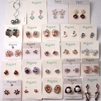 30 Pairs/lot fashion classical women earrings wholesale small size earring jewelry lot 200729-82 
30 Pairs/lot fashion classical women earrings wholesale small size earring jewelry lot 200729-82