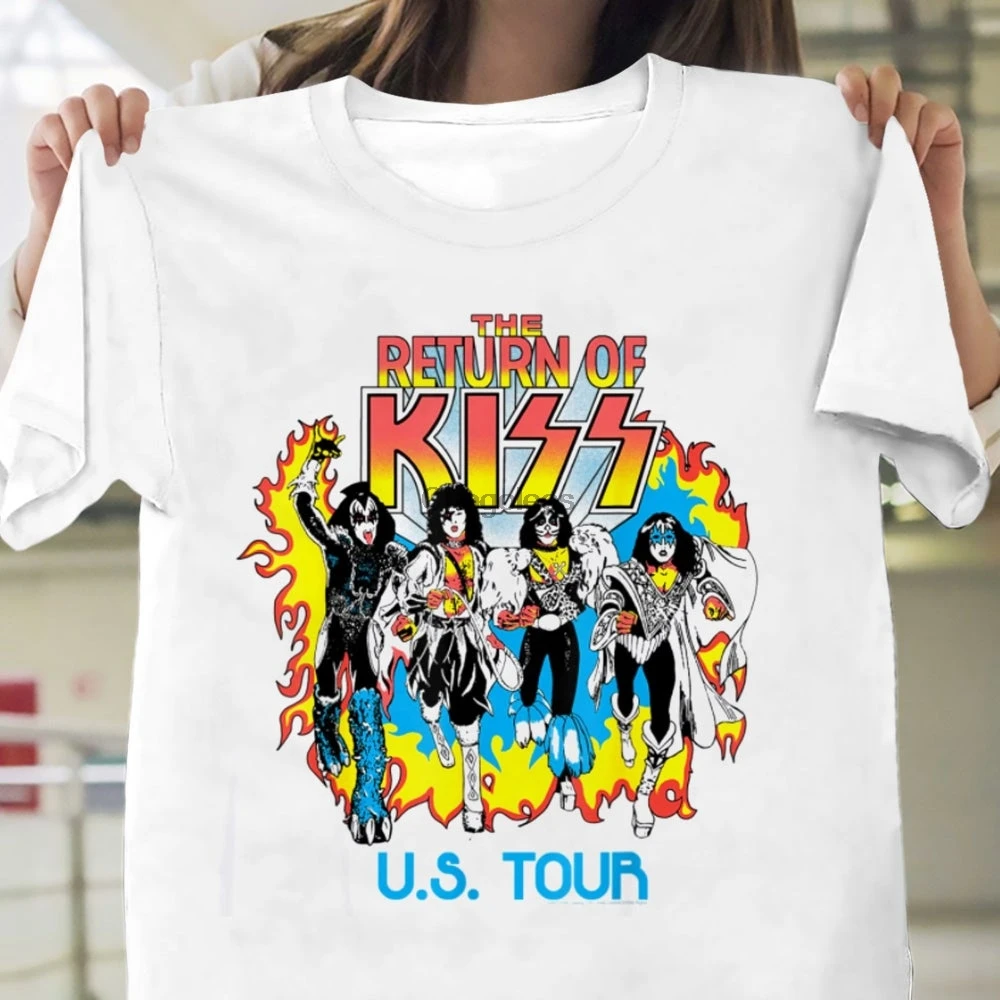 Футболка с надписью Kiss Band |