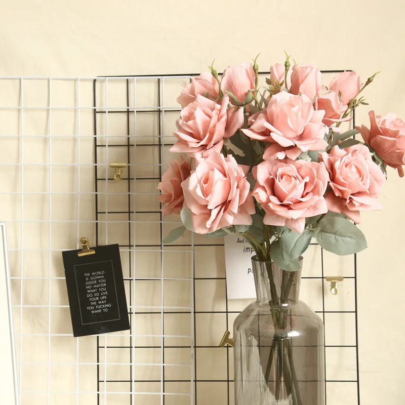 Artificial silk 3 Heads French Rose Floral Bouquet Fake Flower Arrange Table Daisy Wedding Flowers Decor Party accessory Flores
Artificial silk 3 Heads French Rose Floral Bouquet Fake Flower Arrange Table Daisy Wedding Flowers Decor Party accessory Flores