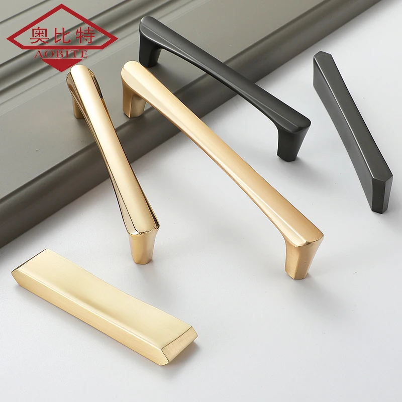 AOBT 100% Solid Zinc Alloy Multi Designed Cabinet Hanles Luxury Gold Drawer Knobs Cupboard Door Knob Dressser Wardrobe Pens 6103
AOBT 100% Solid Zinc Alloy Multi Designed Cabinet Hanles Luxury Gold Drawer Knobs Cupboard Door Knob Dressser Wardrobe Pens 6103