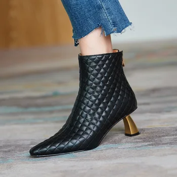 newest elegant shoes women super high thin heels pointed toe zipper black beige autumn winter outside warm office ankle boots
newest elegant shoes women super high thin heels pointed toe zipper black beige autumn winter outside warm office ankle boots