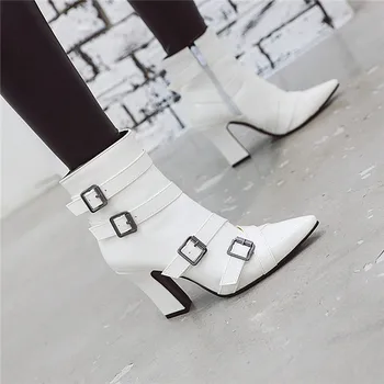 Fanyuan 2020 wholesale big size 48 women ankle boots pointed toe buckle high heels boots vintage dress party shoes woman
Fanyuan 2020 wholesale big size 48 women ankle boots pointed toe buckle high heels boots vintage dress party shoes woman