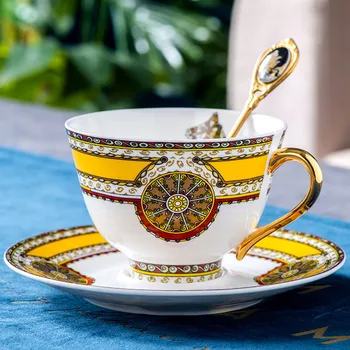Nordic Elegant Coffee Cups and Saucers Handmade Advanced Royal Classical Milk Cup Set Home Afternoon Tea Cup Set Christmas Gifts
Nordic Elegant Coffee Cups and Saucers Handmade Advanced Royal Classical Milk Cup Set Home Afternoon Tea Cup Set Christmas Gifts