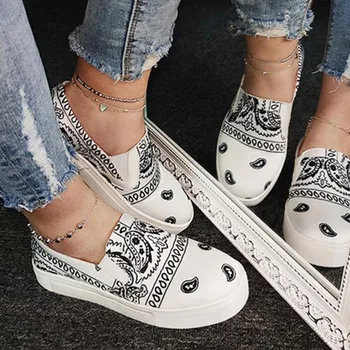 Wome's Sneakers Casual Ladies Loafers Platform Sewing Flat Shoes Woman Female Footwear 2020 Women Comfort Slio On Shoe Fashion 
Wome's Sneakers Casual Ladies Loafers Platform Sewing Flat Shoes Woman Female Footwear 2020 Women Comfort Slio On Shoe Fashion