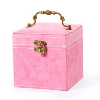 Karleksliv cute jewelry box romantic style three-layer design to accommodate more jewelry flannel wrap more comfortable
Karleksliv cute jewelry box romantic style three-layer design to accommodate more jewelry flannel wrap more comfortable