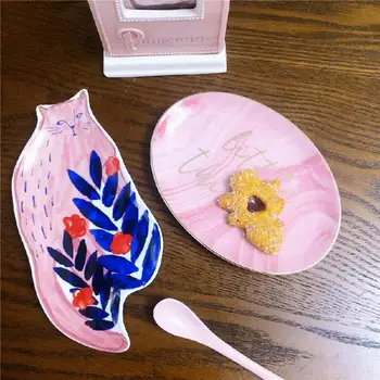 Scandinavian Style Cat Shape Irregular Ceramic Storage Dish Jewelry Tray Creative Gold Alphabet Dish
Scandinavian Style Cat Shape Irregular Ceramic Storage Dish Jewelry Tray Creative Gold Alphabet Dish
