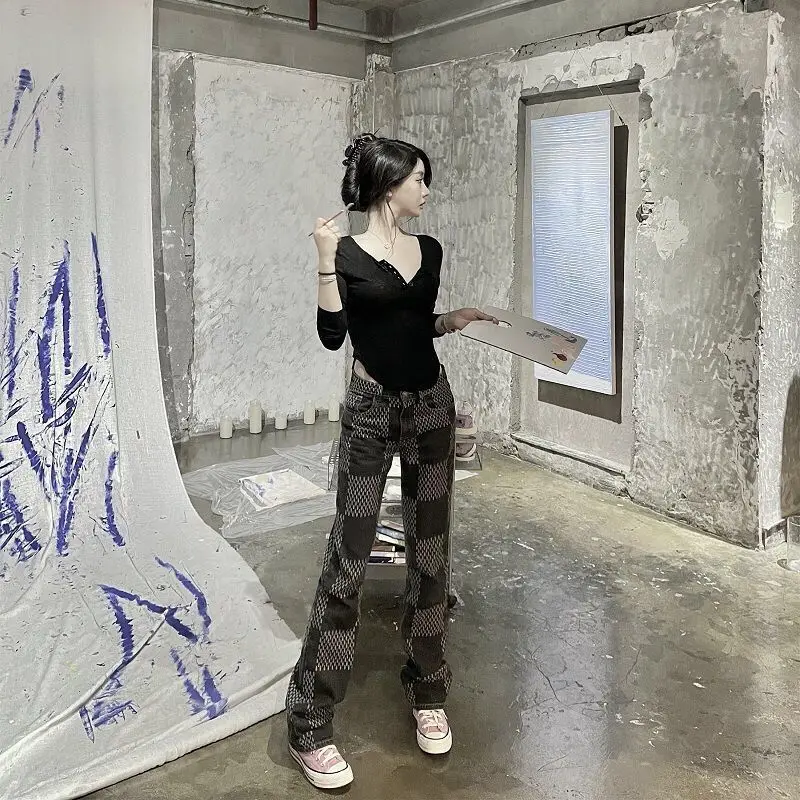 2023 New Casual Plaid Denim Pant For Women High Waist Full Length Straight Pants Loose Jeans Female Spring Fashion Trousers
2023 New Casual Plaid Denim Pant For Women High Waist Full Length Straight Pants Loose Jeans Female Spring Fashion Trousers
