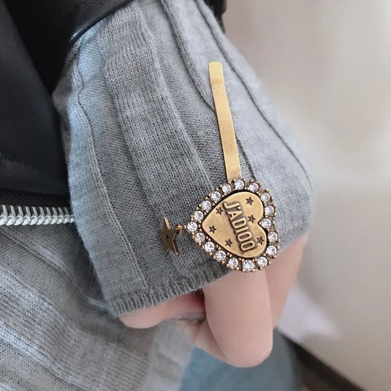 Restoring ancient ways trend letter one word hairpin contracted 100 take star flower hair card liu seaside bun
Restoring ancient ways trend letter one word hairpin contracted 100 take star flower hair card liu seaside bun