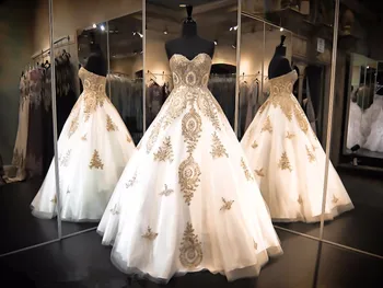 robe de mariee Luxurious lace Appliques Prom 2018 Sweetheart Formal Arabic Evening Gowns Rhinestone Mother of the Bride Dresses
robe de mariee Luxurious lace Appliques Prom 2018 Sweetheart Formal Arabic Evening Gowns Rhinestone Mother of the Bride Dresses