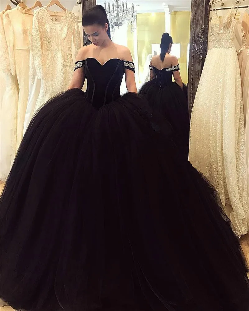 Gothic Black Ball Gown Arabic evening Dresses 2020 Velvet Plus Size Puffy Tulle Princess Masquerade Engagement prom Party Gowns
Gothic Black Ball Gown Arabic evening Dresses 2020 Velvet Plus Size Puffy Tulle Princess Masquerade Engagement prom Party Gowns