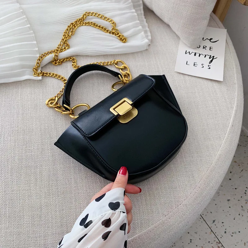 Ladies Korean version of the small bag 2019 new tide chain portable simple wild Messenger bag shoulder bag
Ladies Korean version of the small bag 2019 new tide chain portable simple wild Messenger bag shoulder bag