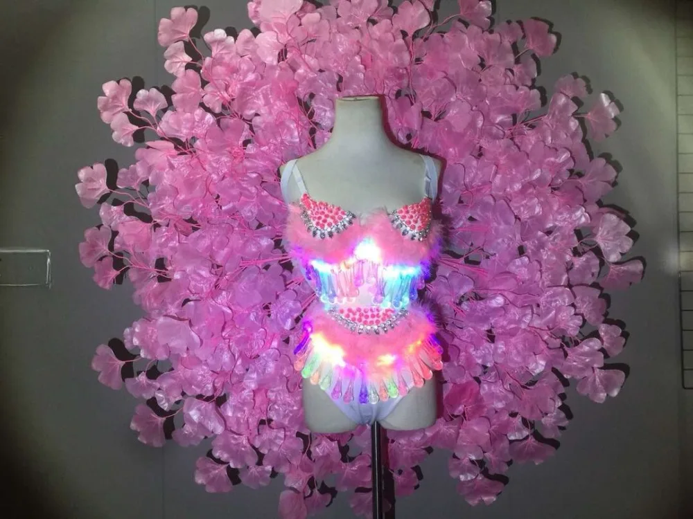show costume (1)