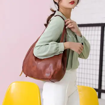Women PU Leather Handbags Solid Buckle Shoulder Large Capacity Bags Women Retro Messenger Bags for Vacation and Travel
Women PU Leather Handbags Solid Buckle Shoulder Large Capacity Bags Women Retro Messenger Bags for Vacation and Travel