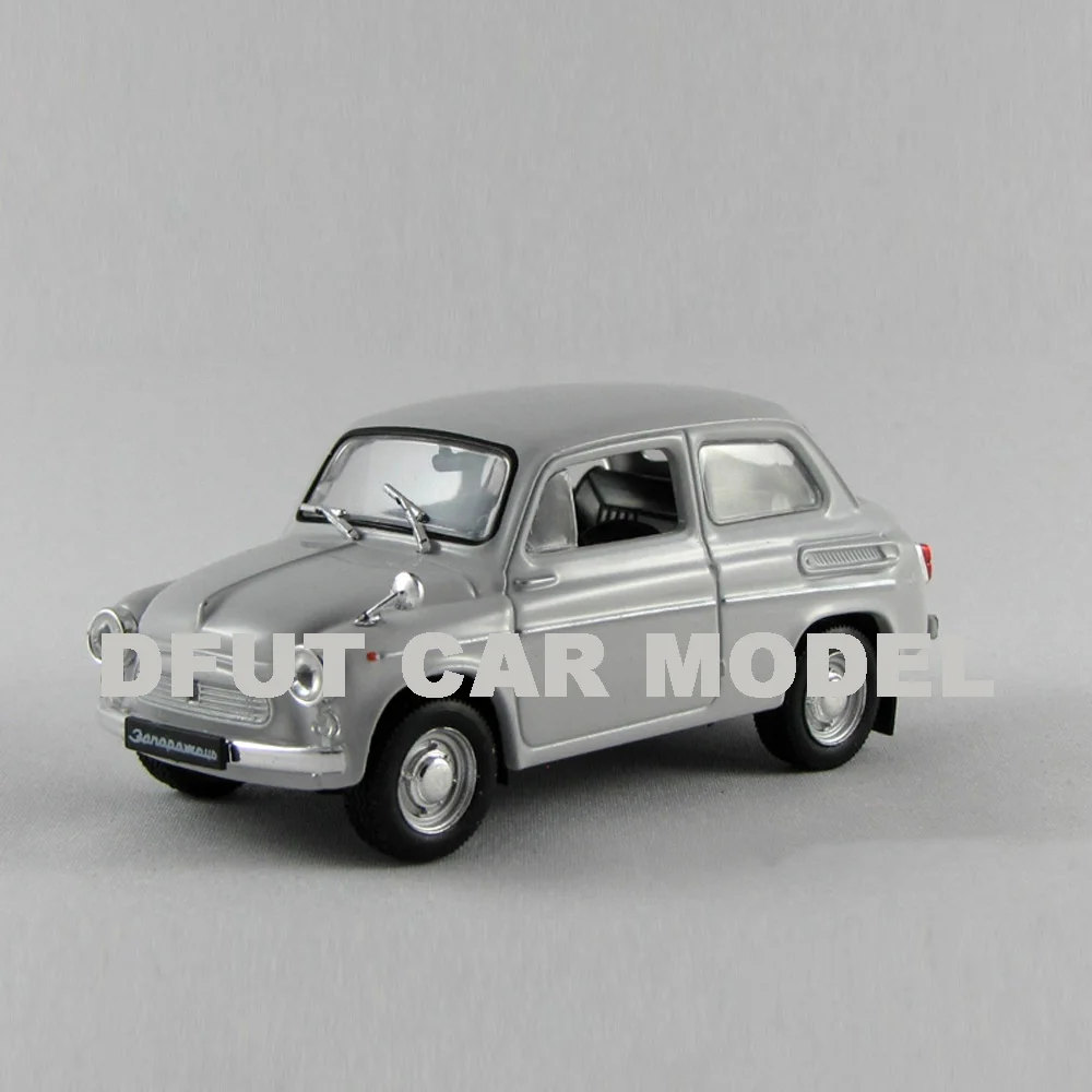 Scale 1:43 ZAZ 965A Model Diecast Metal Alloy Car Model Toy Gift For Collection With Free Shipping
Scale 1:43 ZAZ 965A Model Diecast Metal Alloy Car Model Toy Gift For Collection With Free Shipping